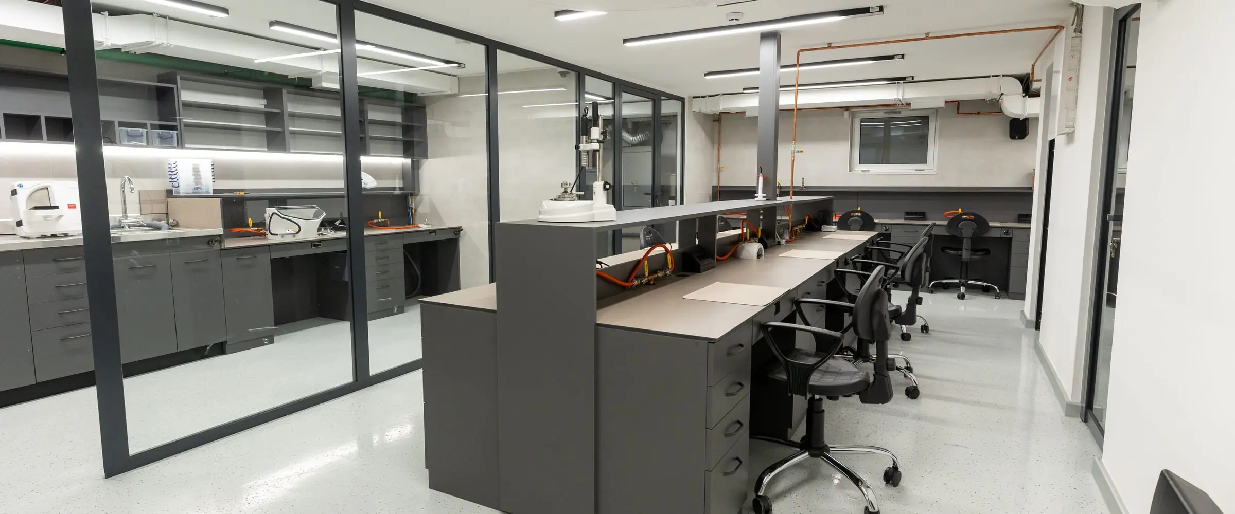 Panoramski pogled na zubotehnički laboratorij Saradent